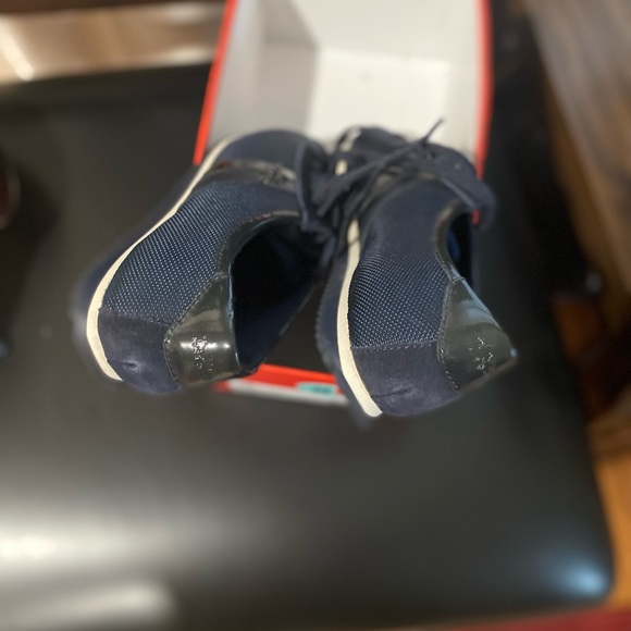 Navy blue coach sneakers. - Picture 9 of 9